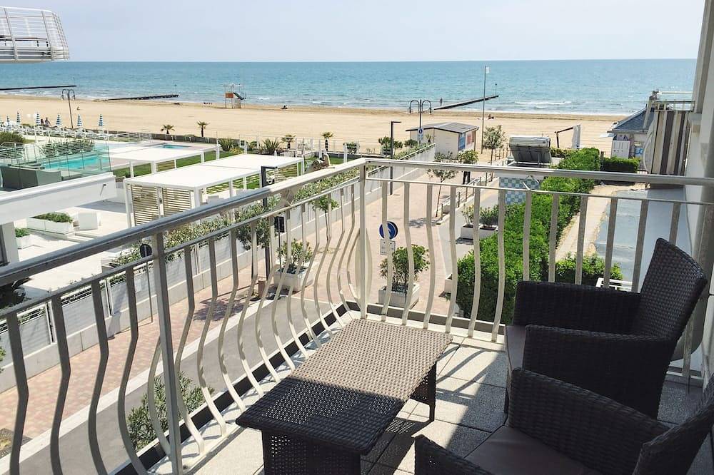 Ganze Wohnung, Renovierte Jesolo Strandwohnung mit Privatem Strand, Wi-Fi und Klima in Lido di Jesolo, Jesolo