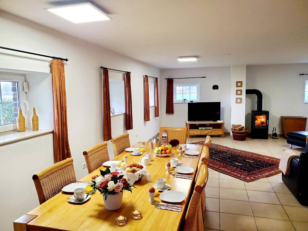 Ganze Wohnung, Three-Bedroom House in Rastede, Ammerland
