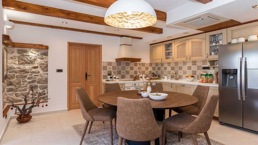 Villa für 6 Personen mit Balkon/Terrasse in Skradin, Šibenik-Knin