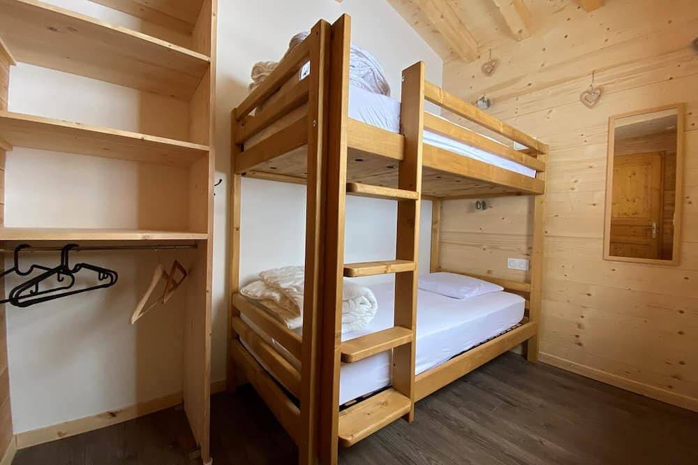 Entire apartment, Gîtes 2+3 - 20P- 8 rooms cosy- Sauna- Panoramic balconies in Valmeinier, Saint-Jean-de-Maurienne region