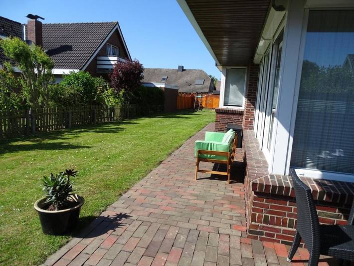 Ferienwohnung für 9 Personen, mit Terrasse und Garten in Wittmund
