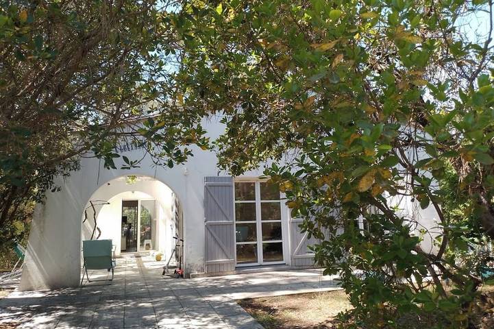 Villa pour 6 personnes, avec jacuzzi ainsi que jardin et terrasse dans Le Moulleau