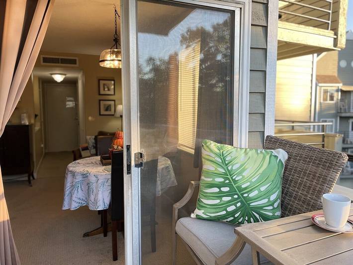 Vacation rental for 4 people, with balcony and yard as well as hot tub and pool in Tennessee