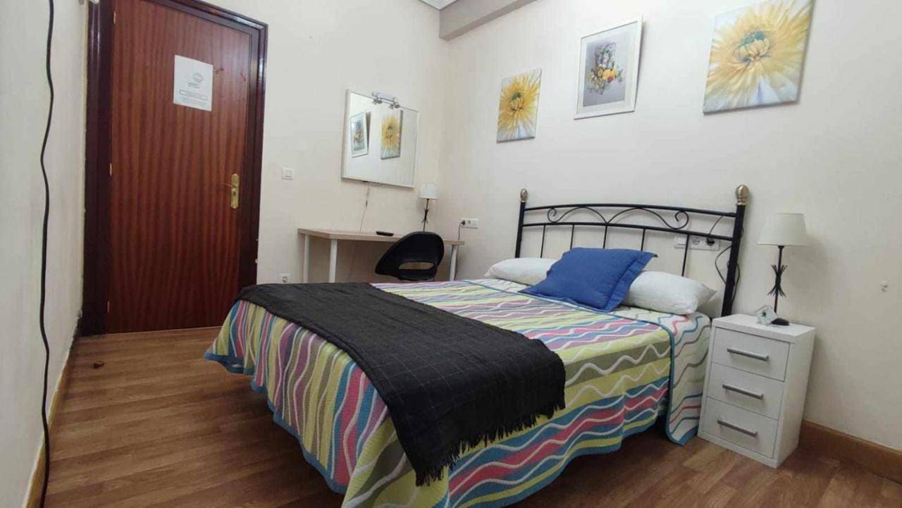Fliphouse Rooms Pensión⭐ in Bilbao, Biscaye