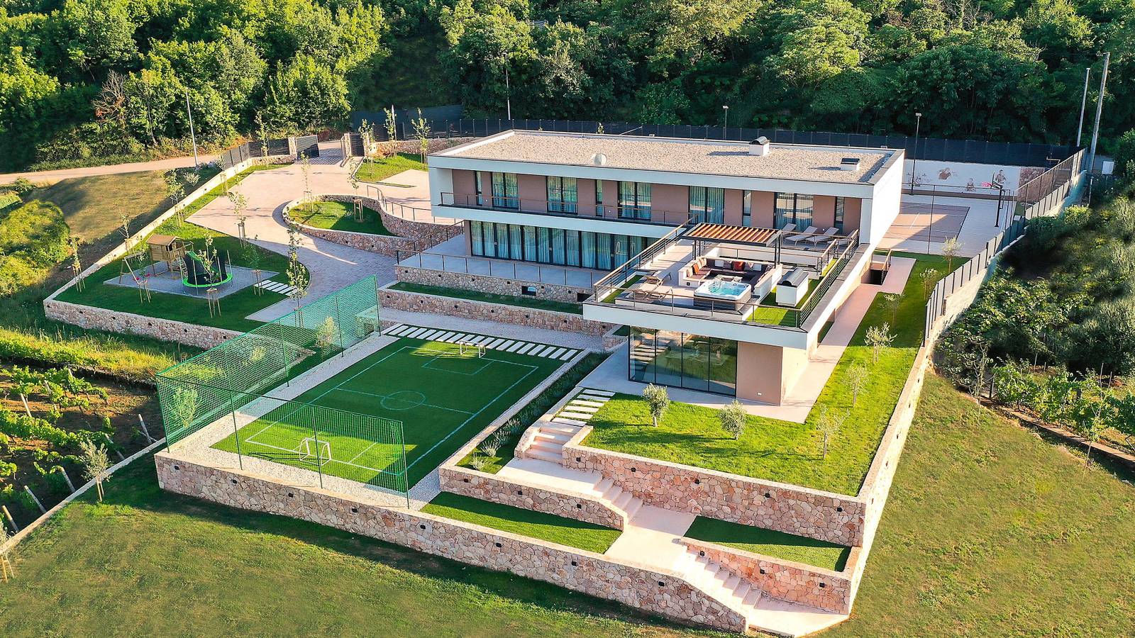 Villa Excelsior by Villas Guide in Imotski, Makarska Riviera