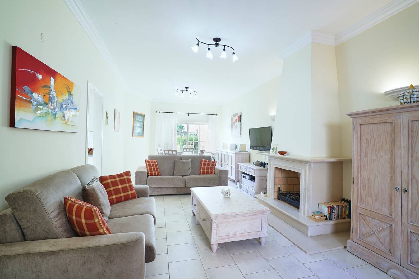 Sonnenuntergangs-Villa: Ruhige Strandlage mit Pool im Algarve in Ferragudo, Faro Distrikt