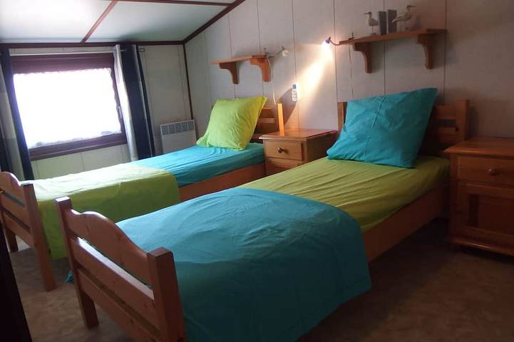 Last-minute, very comfortable, air-conditioned house in a complex with swimming pools, near the sea in Portiragnes Plage, Portiragnes