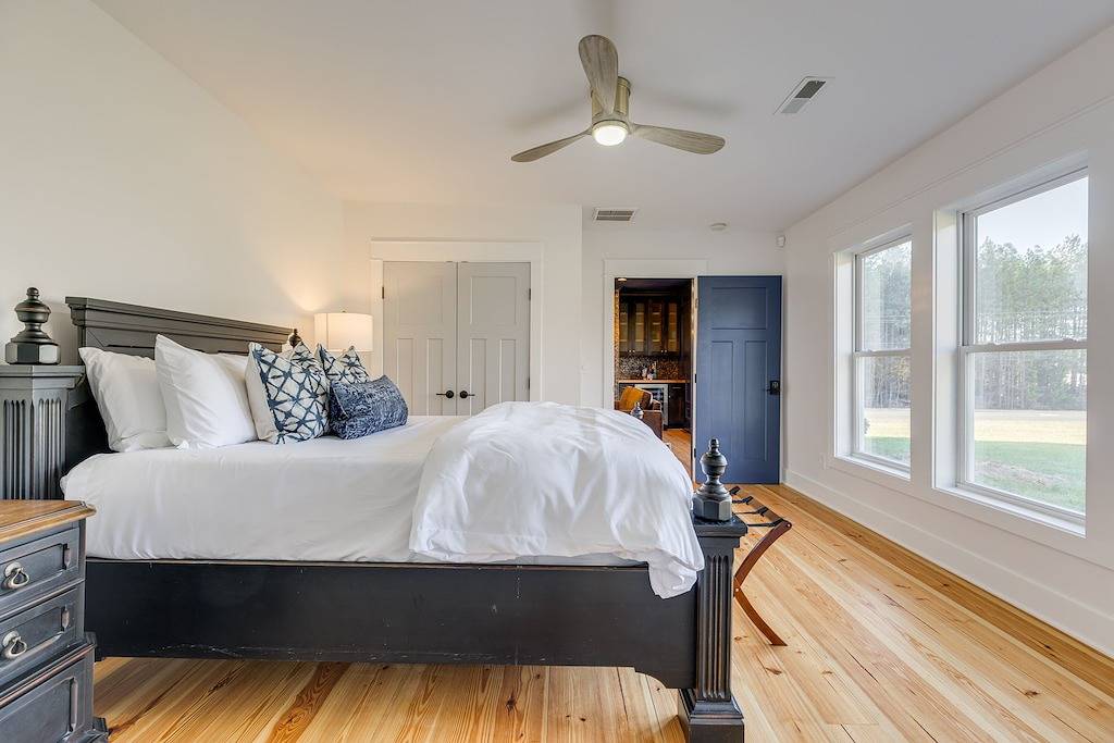 Modern Farm House At The Monroe Executive Airport! in Union County (NC)