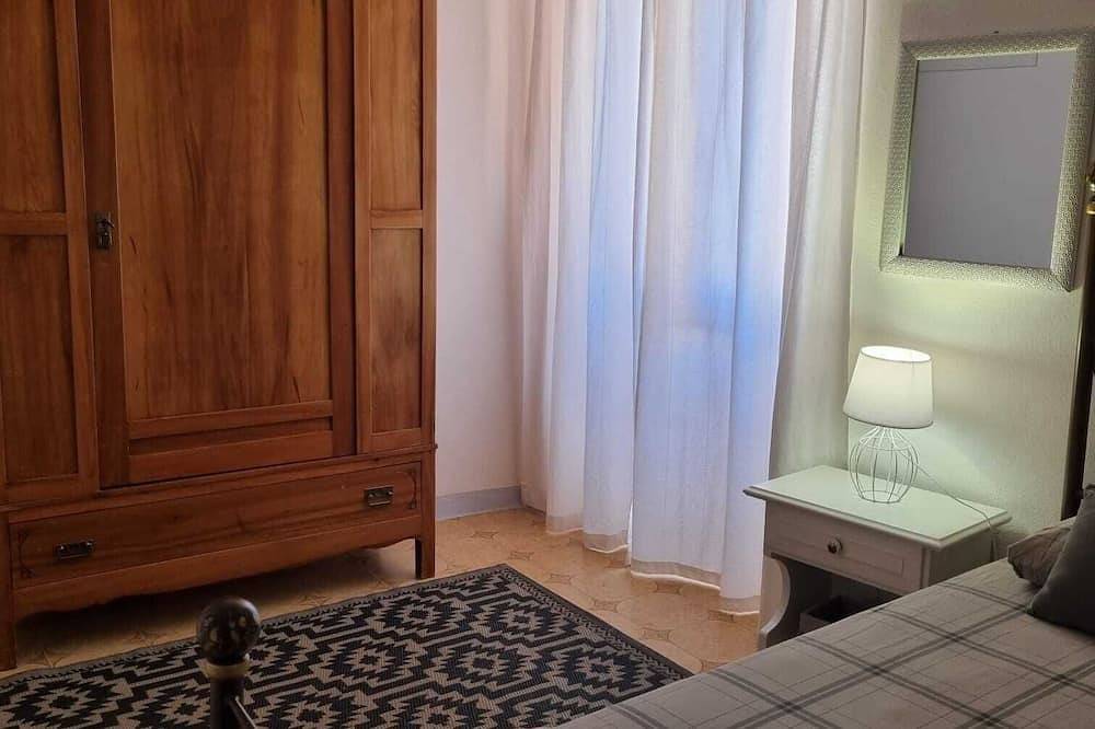 Komfortables Haus 2 Schlafzimmer und ein Badezimmer. Große terrasse in Bosa, Planargia