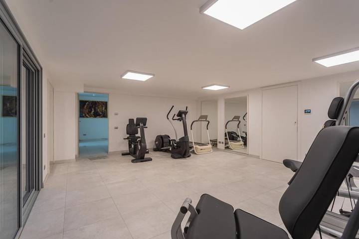 Villa pour 8 personnes, avec piscine et balcon ainsi que jardin et vue, animaux acceptés dans Tremezzo - 3