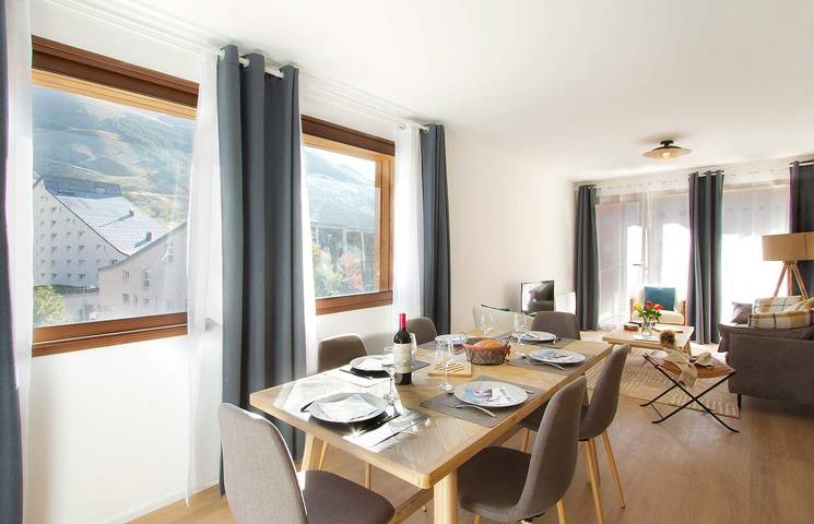 Gîte pour 8 personnes, avec Jardin à Vénosc - 3