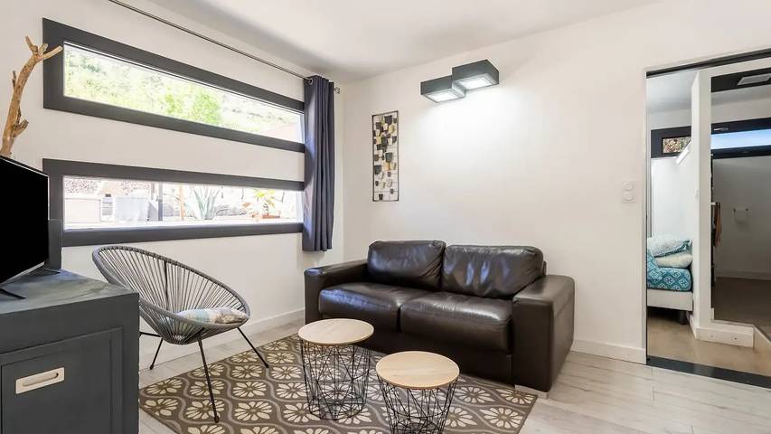 Location de vacances pour 4 personnes, avec piscine et jardin à Les Vans - 2
