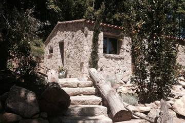Gîte pour 3 personnes, avec terrasse et jardin à Ucciani