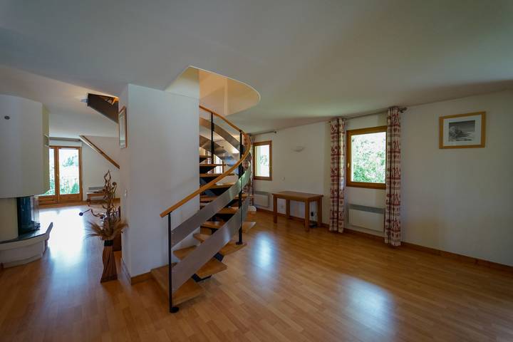 Gîte pour 10 personnes, avec balcon, animaux acceptés à Giez - 4