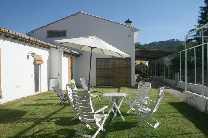 Casa de vacaciones para 18 personas, con jardín además de piscina y vistas en Alt Palància - 3