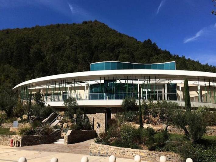 Gîte pour 6 personnes, avec balcon et piscine, adapté aux familles à Avène - 4