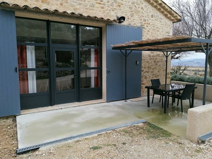 Gîte pour 2 personnes, avec jardin ainsi que terrasse et piscine dans Drôme provençale - 3