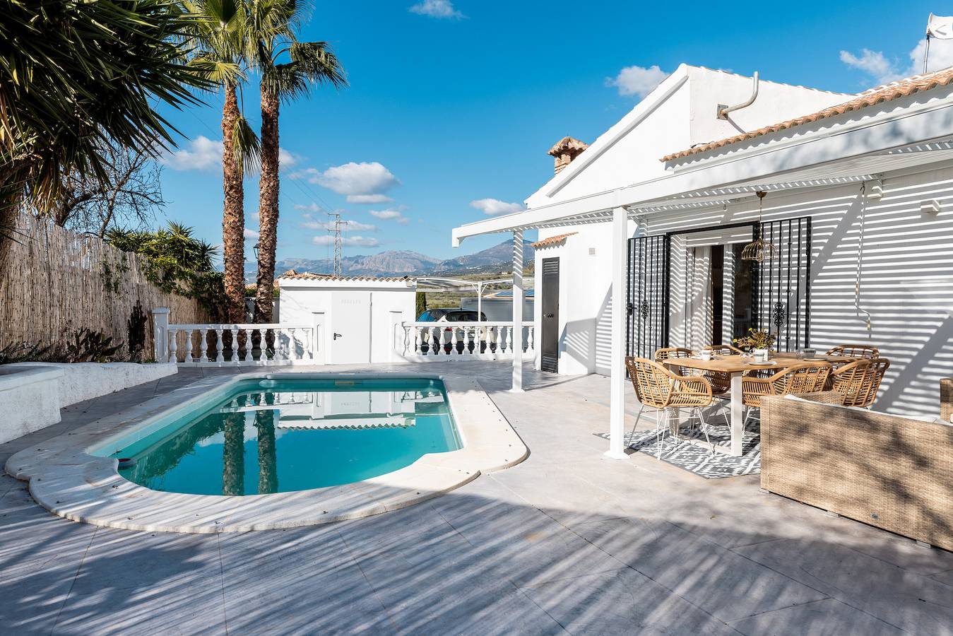 Maison de vacances 'Ìtaca' avec vue sur lac, Wi-Fi et climatisation in Alcaucín, Province de Málaga