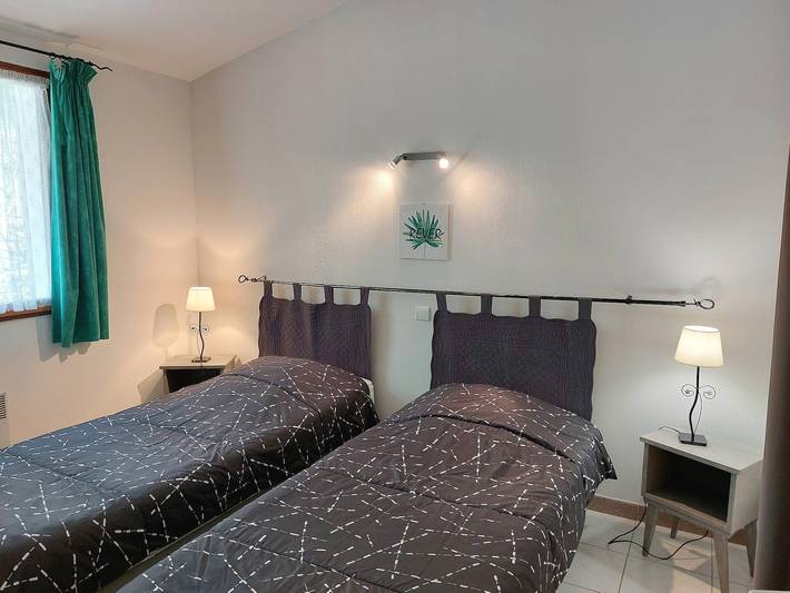 Location de vacances pour 6 personnes, avec jardin à Bessas - 4