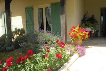 Gîte pour 4 personnes, avec jardin à Montpezat-de-Quercy