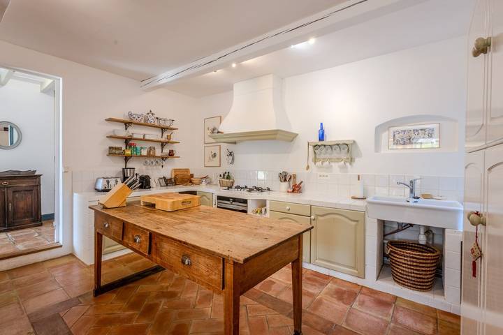 Location de vacances pour 8 personnes, avec piscine et jardin, animaux acceptés à Laure-Minervois - 4