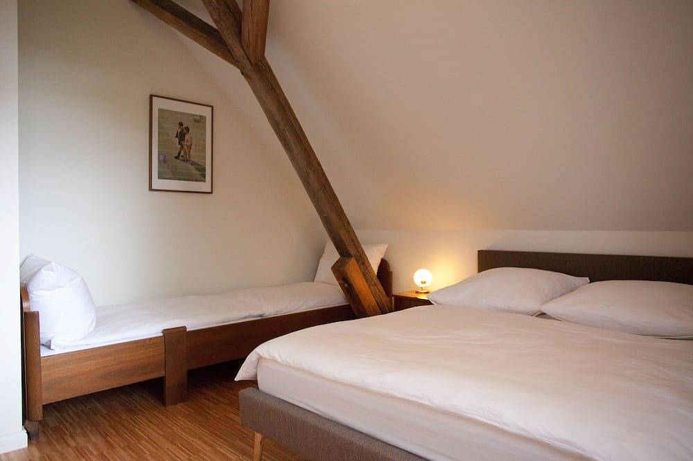 Landhaus mit Terrasse & Garten für Erholung oder konzentriertes Arbeiten in Nordwestuckermark, Uckermark