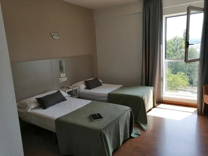 Hotel para 2 personas - 1