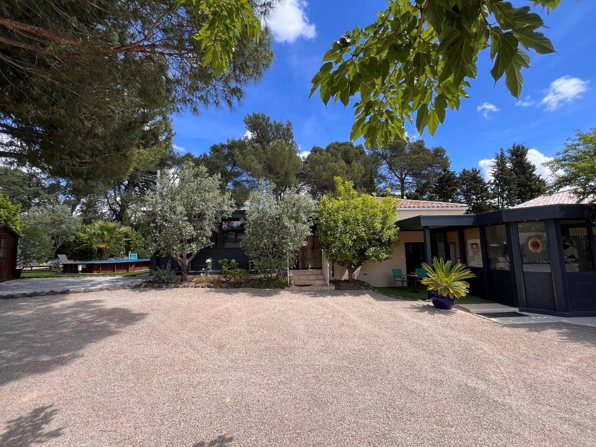 Deluxe Double Room in Clermont-l'Hérault, Côte méditerranéenne (France)