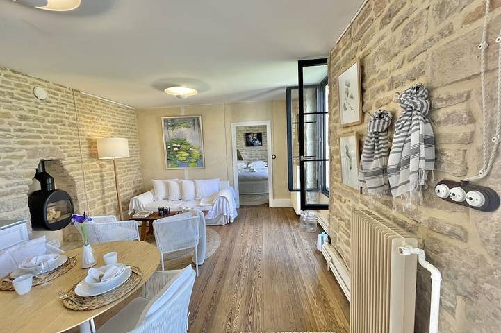 Ein schönes Haus in einem privaten Garten, nur wenige Schritte vom Zentrum von Beaune entfernt in Beaune, Beaune und Umgebung