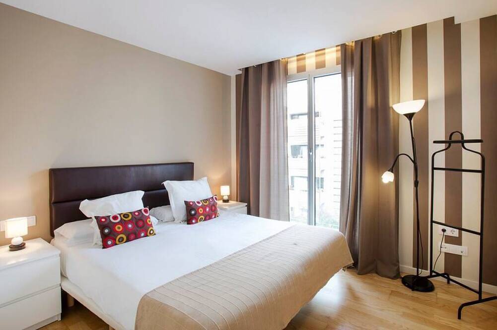 Beautiful 3 Bedrooms Flat Front of the Beach in Platja de la Mar Bella (Barcelona), Barcelona