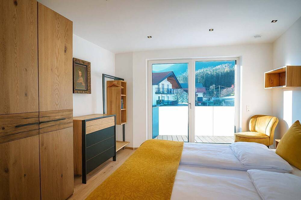 Rofanlodge – terrace and parking in Kramsach, Kaisergebirge