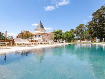 Location de vacances pour 6 personnes, avec jardin, animaux acceptés à Pézenas