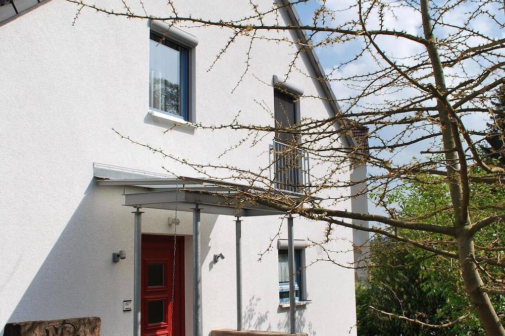 Einfamilienhaus   zentral_tolle Aussicht_Sonnenterrasse in Bad Hersfeld, Hessisches Bergland