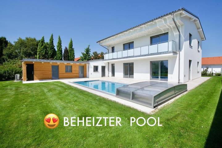 Ferienhaus für 7 Personen, mit Balkon und Terrasse sowie Garten und Pool