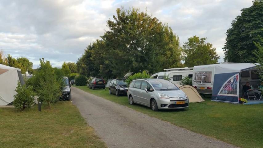 Camping pour 6 personnes, avec terrasse et sauna ainsi que bassin pour enfant et piscine, animaux acceptés dans la Somme - 4