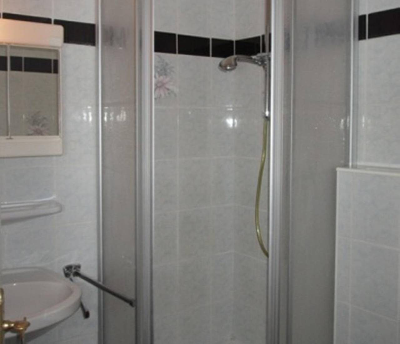 Ganze Ferienwohnung, Appartement 1 mit Sitzbadewanne &amp; Wc in Salzburg, Salzburg und Umgebung