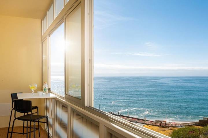 Gîte pour 5 personnes, avec balcon et vue à Silveira - 4