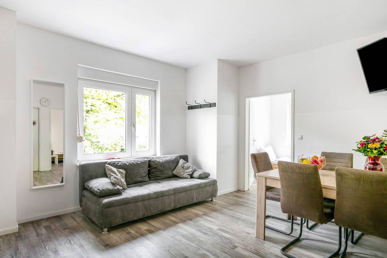 Hel lejlighed, Ferielejlighed for 9 personer in Berlin Mariendorf, Berlin