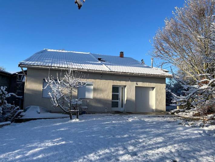Gîte pour 4 personnes, avec vue ainsi que piscine et jardin dans Saint-Jean-de-Bournay - 2