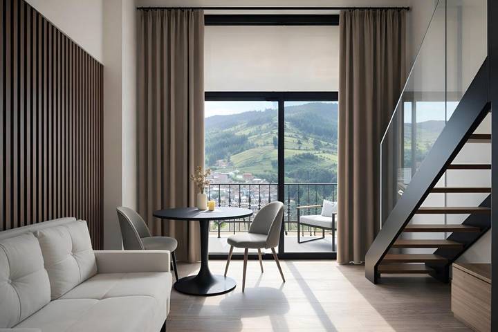 Appart’hôtel pour 2 personnes, avec piscine ainsi que vue et jardin