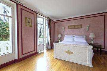 Villa pour 16 Personnes dans La Celle-Saint-Cloud, Yvelines, Photo 1