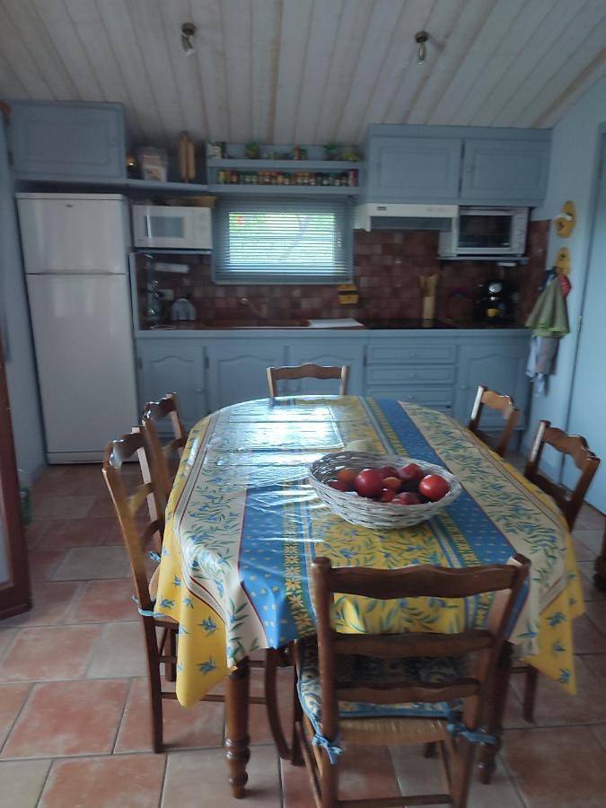 Location de vacances pour 6 personnes, avec jardin et vue à Saint-Jurs - 3