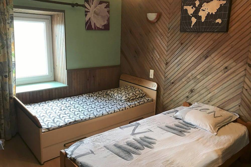 Maison Ker Lac en Pierres de Granit Pour 8/10 Personnes in Dolo (Francia), Región de Dinan