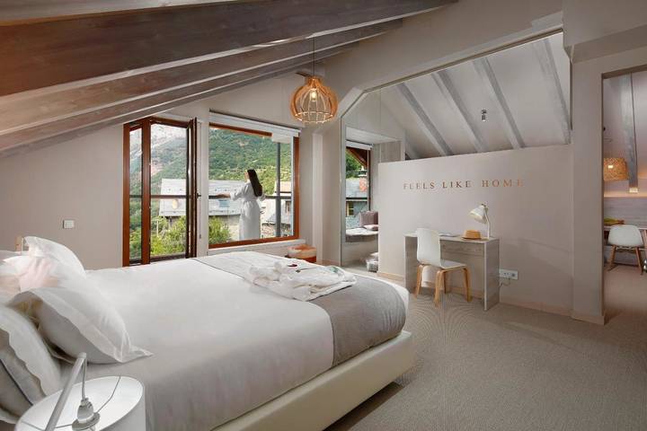 Apartahotel para 3 personas, con jacuzzi y terraza en Pirineos