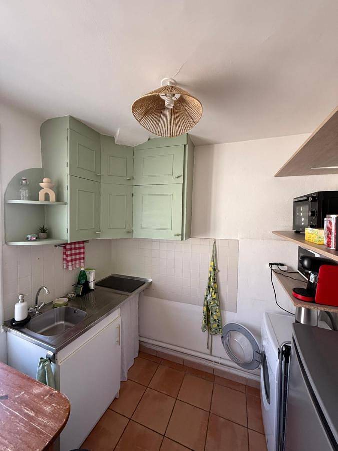 Appartement entier, One-Bedroom Apartment in Aimargues, Côte méditerranéenne (France)