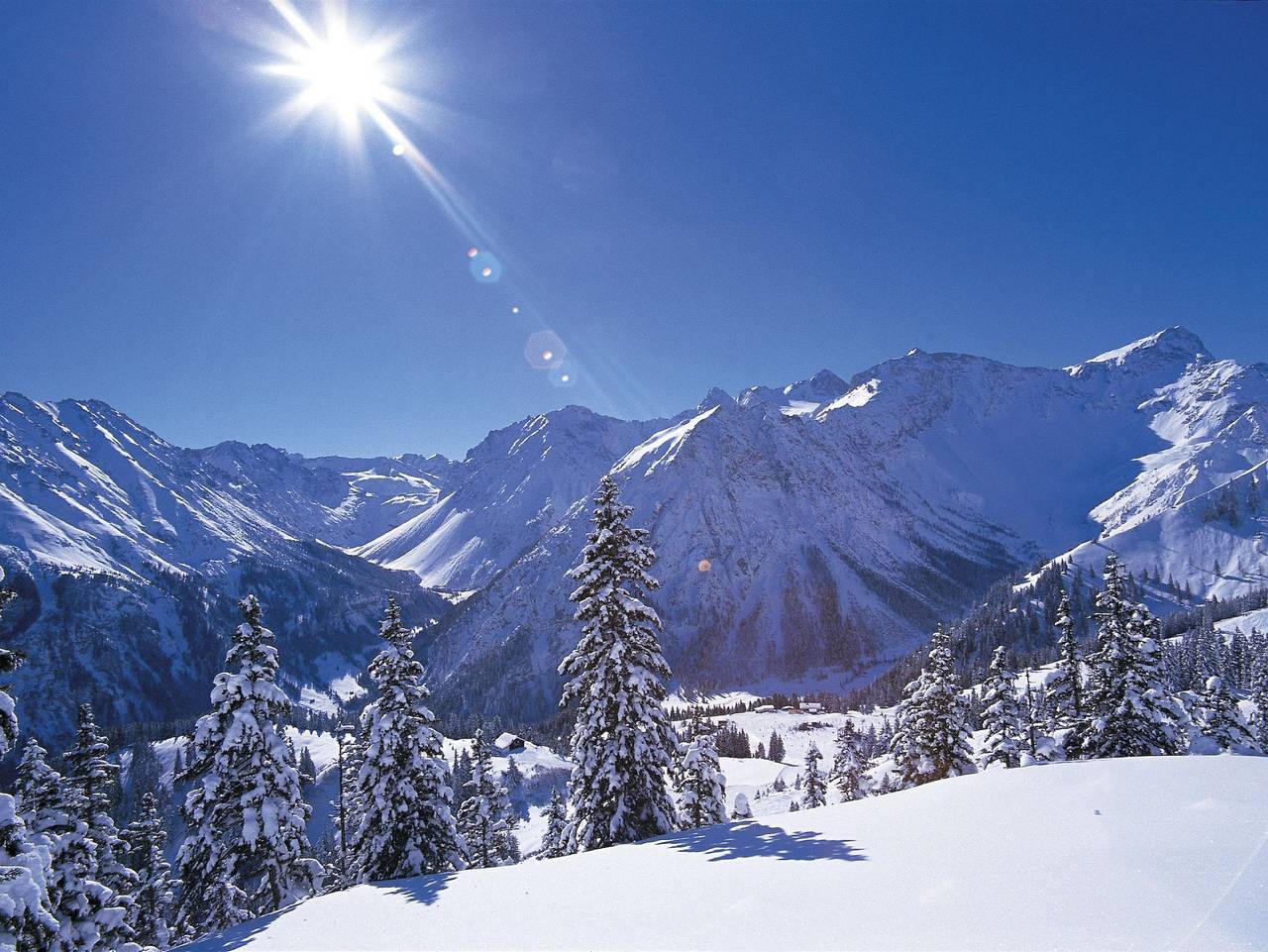 Haus Tuklar - Doppelzimmer Nr. 10 ohne Balkon in Rätikon Gebirgsgruppe, Brand