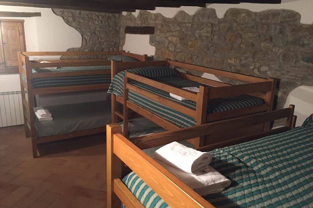 Mas el coll (La Cambreria) in Rupit i Pruit, Spanish Pyrenees