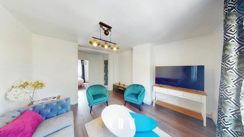 Gîte pour 4 personnes dans Eglise Saint Michel de Vaucelles (Caen)