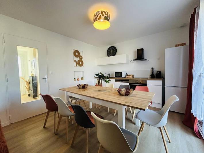 Location de vacances pour 12 personnes, avec terrasse à Les Ponts-de-Cé - 3