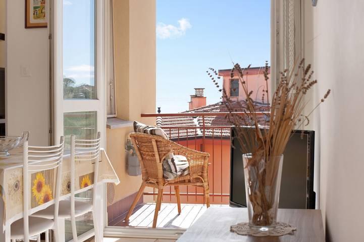Ganze Wohnung, Ferienwohnung "Bilocale Corosu con 2 balconi" mit Balkon und Klimaanlage in Varazze (Stadt), Varazze